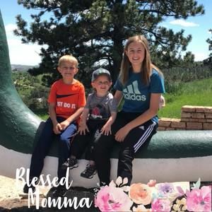 Meet your Posher, Julee